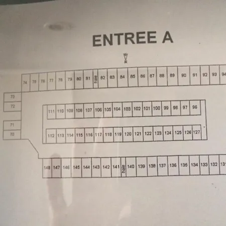 Acces Direct Pour Ce Superbe T2 Moderne Et Fonctionnel - 6fr325 *